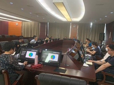 我校举行2020年信息化驻场运维中期考核交流会